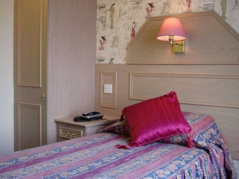 The Parisienne 2* Blackpool