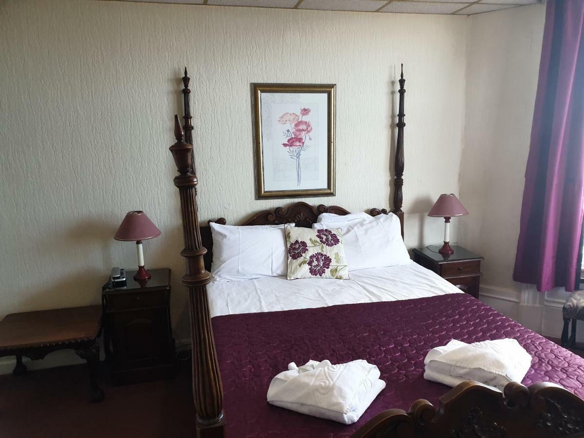 The Parisienne Hotel 2*