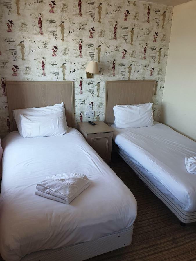 The Parisienne Hotel